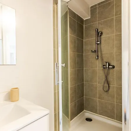 Le Central, Lumineux Et Spacieux - Entrée Autonome